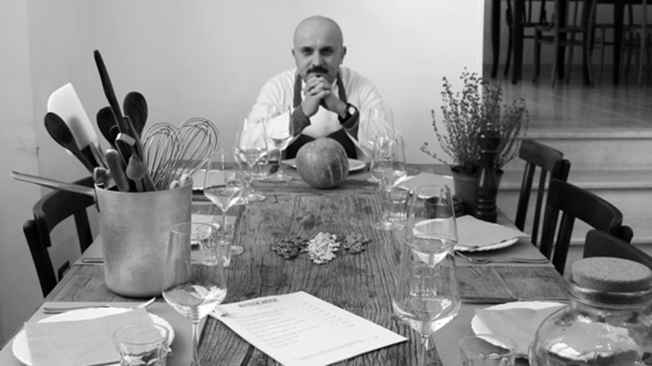 Lo chef Stefano D’Onghia nel suo locale