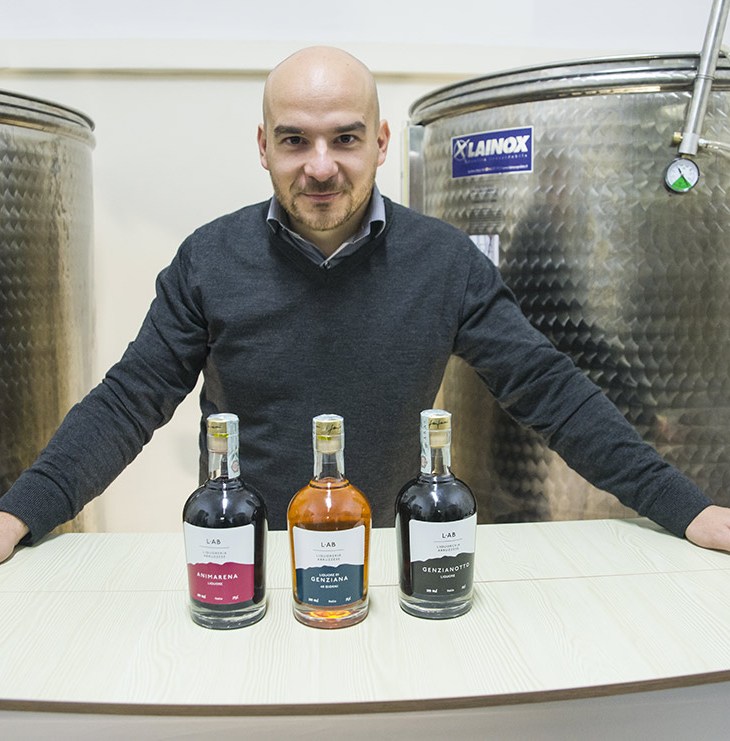 Giuseppe Simigliani all’interno di ĿAB