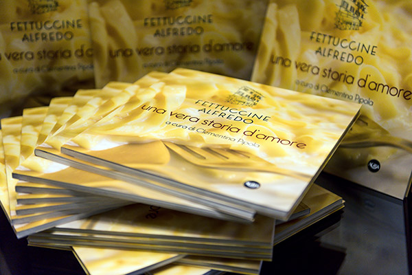 Il libro Fettucine Alfredo - Una vera storia d’amore