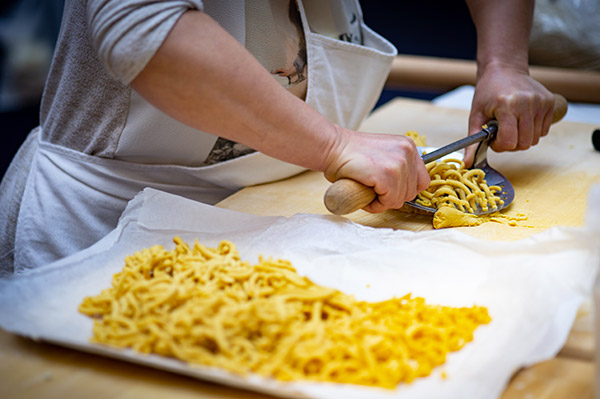 Preparazione dei passatelli al Baccanale 2018