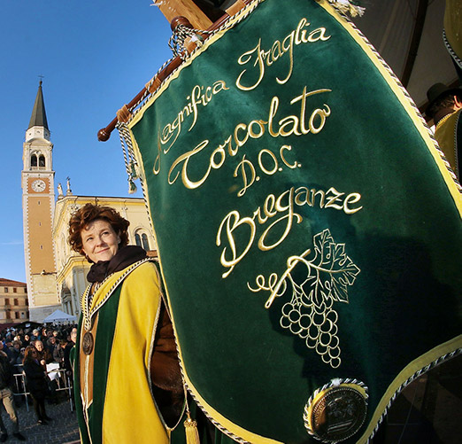 lo stendardo della magnifica fraglia torcolato doc breganze