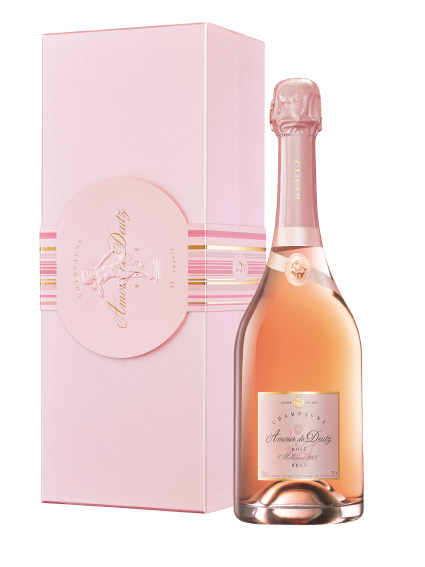 La confezione e la bottiglia di Amour de Deutz Rosé 2007