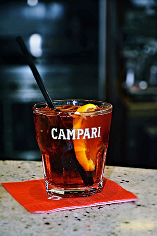 Il marchio Campari sul cocktail Negroni
