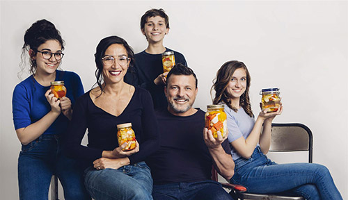 Morgan Pasqual con tutta la sua famiglia