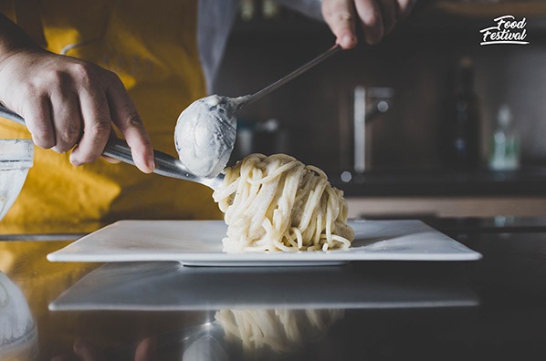 Spaghetti cacio e pepe