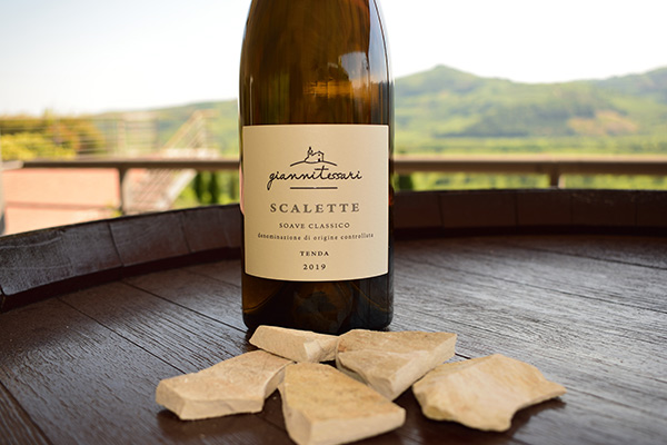 Bottiglia di Scalette e pezzi di terroir